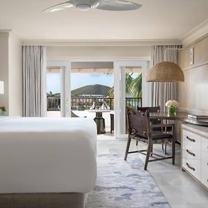 Club Ocean View Balcony Club level Guest room 1 King